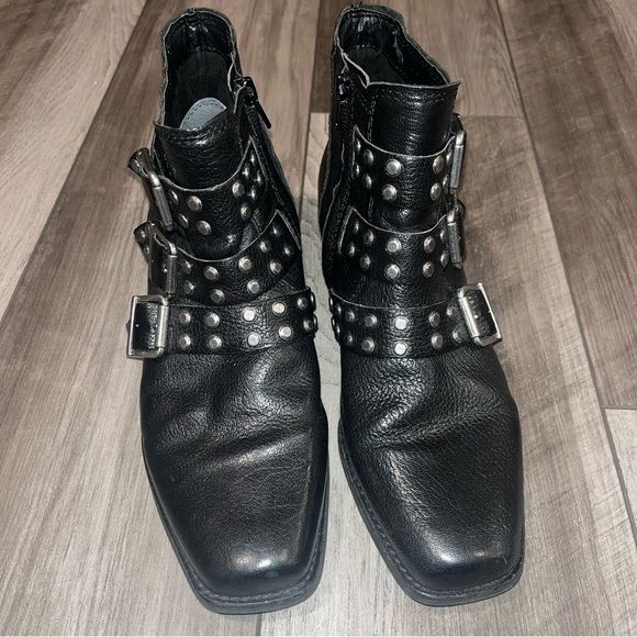Zodiac Adele Triple Buckle Leather Studded Black Heeled Booties, Size 9.5 - Picture 3 of 8